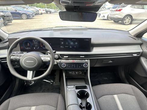 Used 2025 Hyundai Sonata SEL FWD image 22