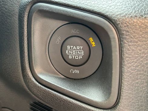 Used 2024 Jeep Wrangler Unlimited Sport AWD/4WD image 23