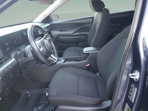 Used 2025 Hyundai Kona SEL image 21