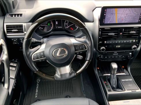 Used 2023 Lexus GX 460 Premium image 10