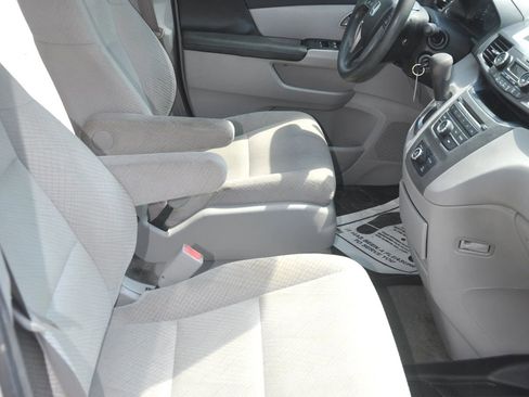 Used 2014 Honda Odyssey LX image 21