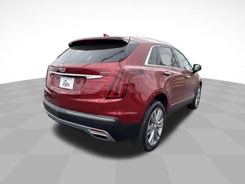 Used 2023 Cadillac XT5 Premium Luxury w/ Technology Package AWD/4WD image 6