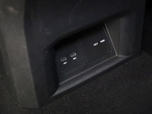 Used 2023 Volkswagen Atlas SE FWD image 31