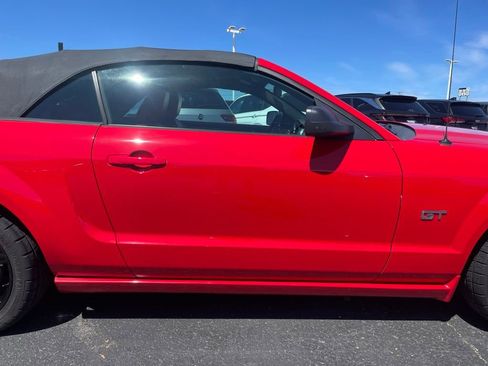 Used 2005 Ford Mustang GT RWD image 21