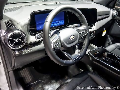 New 2026 Chevrolet Equinox LT w/ Convenience Package II AWD/4WD image 10