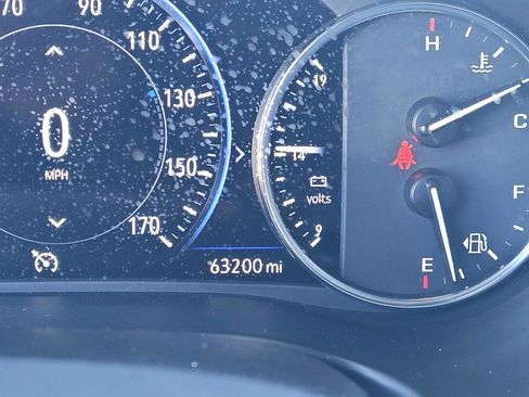 Used 2024 Buick Enclave Premium image 19