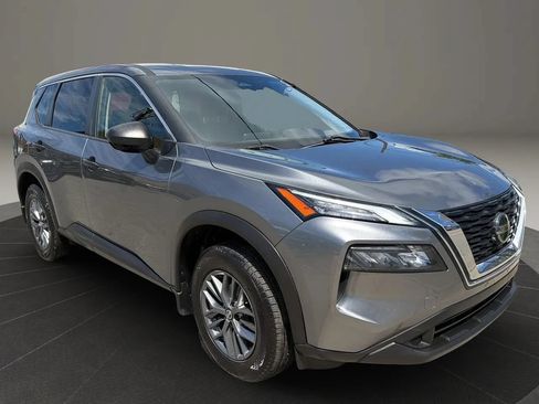 Used 2021 Nissan Rogue S AWD/4WD image 3