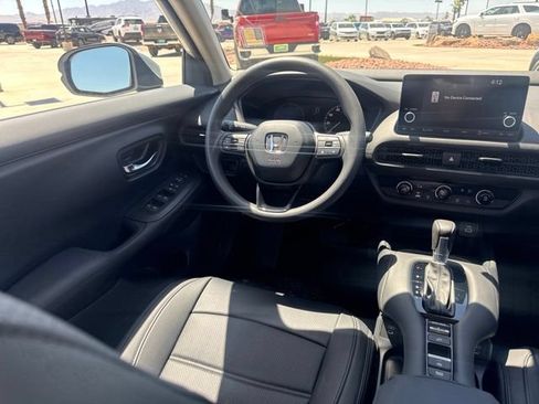 Used 2025 Honda HR-V LX image 15