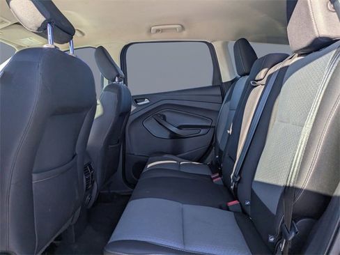 Used 2019 Ford Escape SE image 14