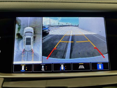 Used 2025 Cadillac XT5 Premium Luxury w/ Technology Package FWD image 14
