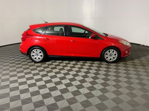 Used 2012 Ford Focus SE image 6