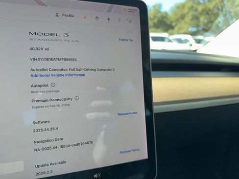 Used 2021 Tesla Model 3 Standard Range Plus image 18