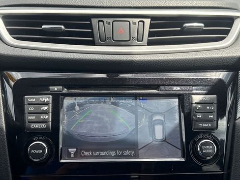 Used 2015 Nissan Rogue SL w/ SL Premium Package AWD/4WD image 29