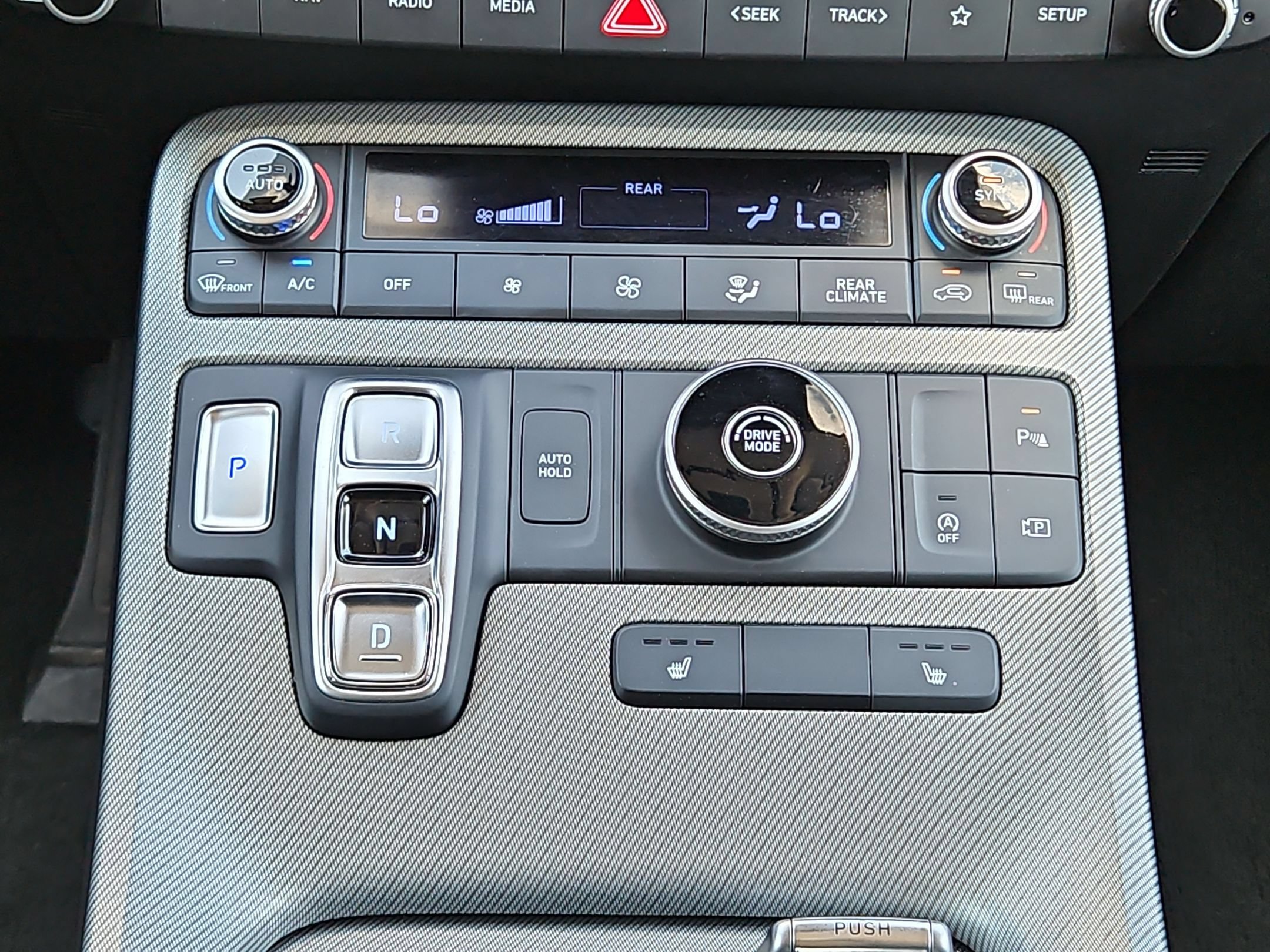 Used 2025 Hyundai Palisade SEL FWD image 19