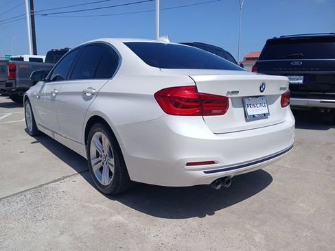 Used 2018 BMW 330i xDrive Sedan AWD/4WD image 7
