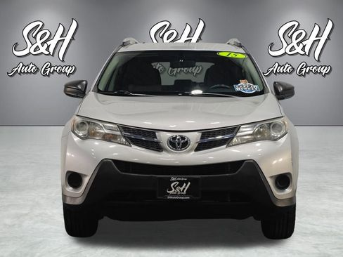 Used 2015 Toyota RAV4 LE image 17