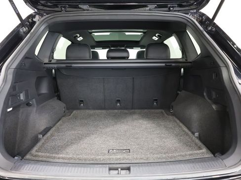 Used 2023 Volkswagen Tiguan SE R-Line AWD/4WD image 27