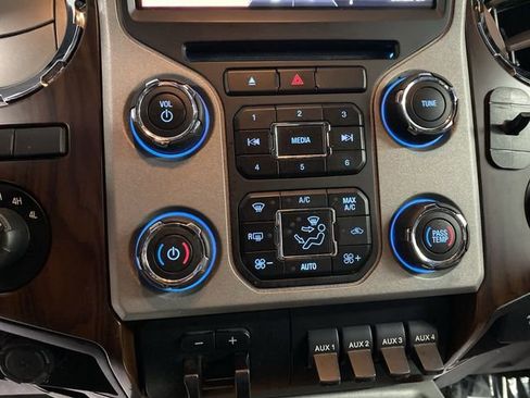 Used 2014 Ford F350 Lariat w/ Chrome Package image 17