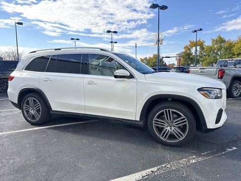 Certified 2025 Mercedes-Benz GLS 450 4MATIC image 8