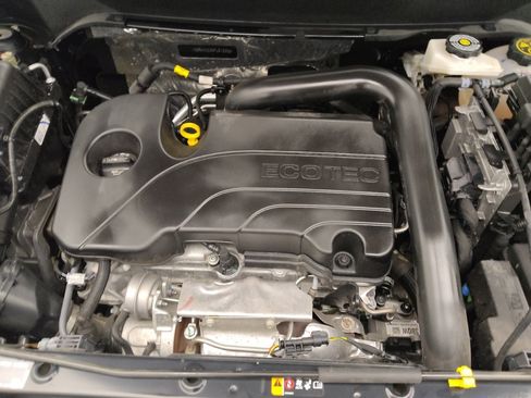 Used 2023 Chevrolet Equinox LT image 30