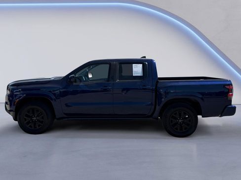 Used 2023 Nissan Frontier SV image 28