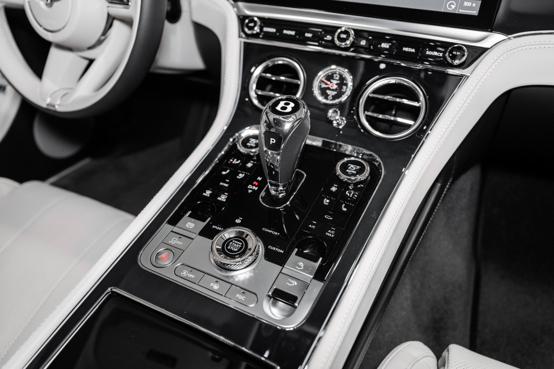 Certified 2023 Bentley Continental GT Azure AWD/4WD image 35