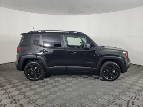 Used 2021 Jeep Renegade Sport AWD/4WD image 3
