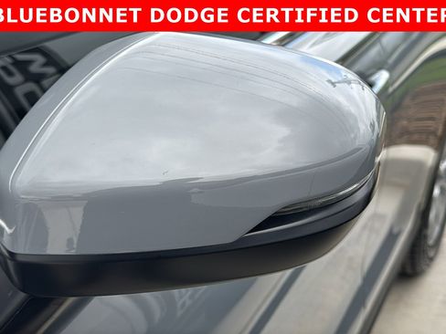 Used 2025 Honda CR-V EX-L image 17