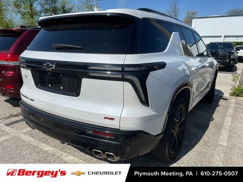 Used 2024 Chevrolet Traverse RS AWD/4WD image 8