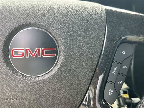 Used 2024 GMC Savana 2500 RWD image 26