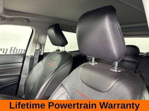 Used 2022 Jeep Compass Trailhawk w/ Trailhawk Elite Group AWD/4WD image 14