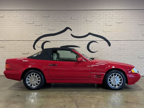 Used 1997 Mercedes-Benz SL 320 image 4