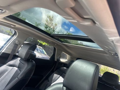 Used 2024 Kia Sportage EX w/ EX Premium Package AWD/4WD image 11