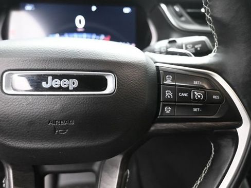 Used 2021 Jeep Grand Cherokee L Limited AWD/4WD image 14