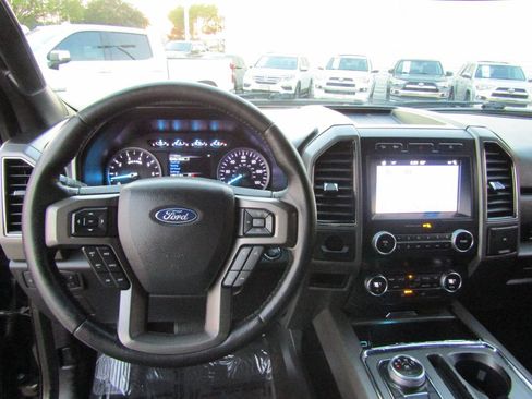 Used 2019 Ford Expedition XLT w/ Equipment Group 201A image 17