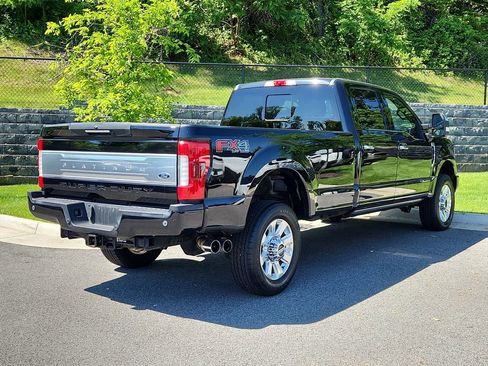 Used 2019 Ford F350 Platinum w/ Platinum Ultimate Package AWD/4WD image 2