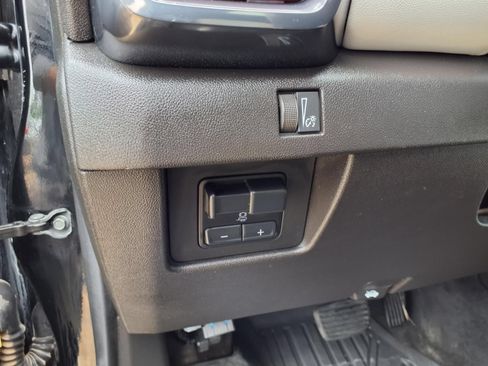 Used 2024 GMC Canyon AT4X AWD/4WD image 21