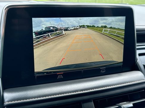 Used 2022 GMC Yukon AT4 AWD/4WD image 17