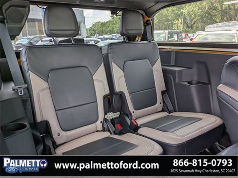 Used 2022 Ford Bronco Wildtrak image 14