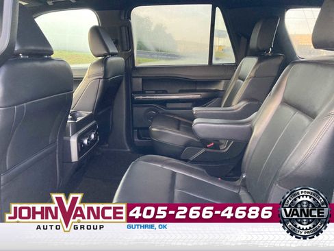 Used 2021 Ford Expedition Max XLT image 4