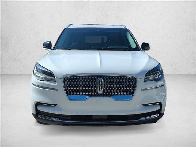 Used 2024 Lincoln Aviator 2WD w/ Premium Package image 2