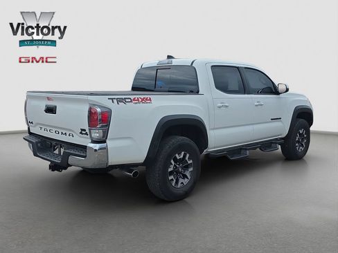 Used 2021 Toyota Tacoma TRD Off-Road AWD/4WD image 14