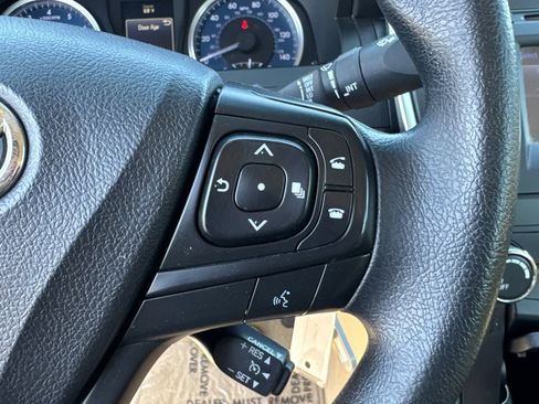 Used 2016 Toyota Camry LE image 25
