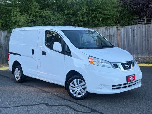 Used 2020 Nissan NV200 SV FWD image 3