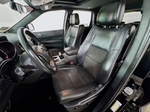 Used 2021 Jeep Grand Cherokee Laredo X AWD/4WD image 15