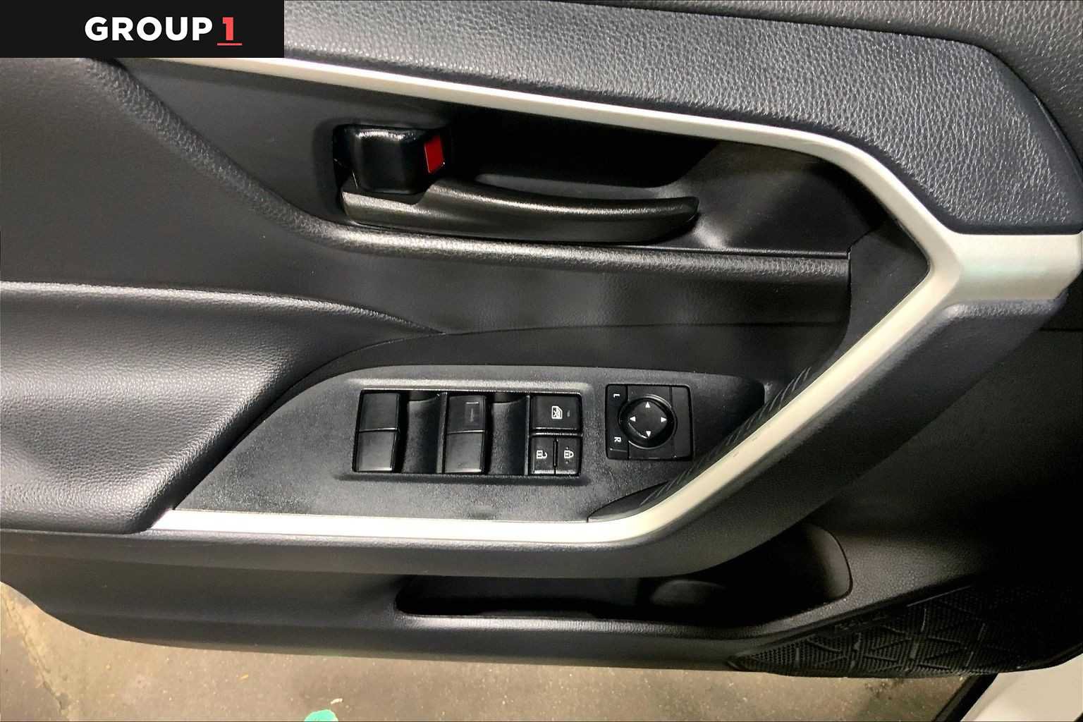 Certified 2025 Toyota RAV4 LE AWD/4WD image 36