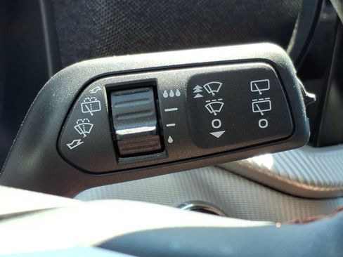 Used 2025 Ford Explorer Active w/ Active Comfort Package AWD/4WD image 28