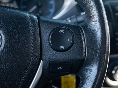 Used 2016 Toyota Corolla S FWD image 35
