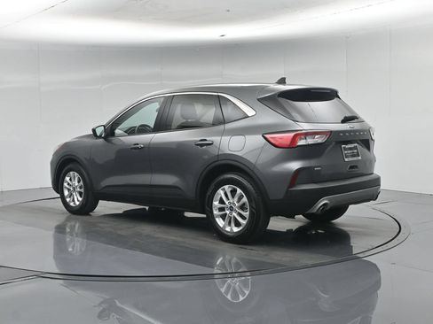 Used 2022 Ford Escape SE FWD image 7