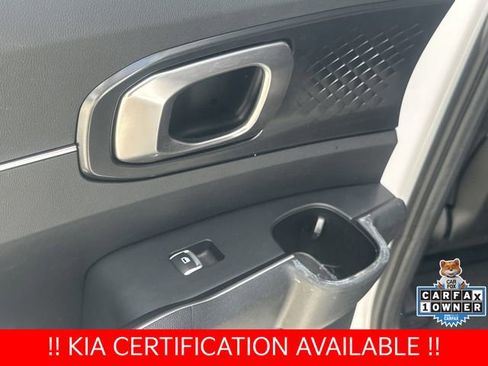 Certified 2023 Kia Sorento LX FWD image 13